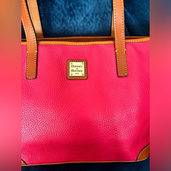 Dooney & Bourke Pebble Leather Charleston Shopper Pink Tote Bag EUC - Picture 10 of 12
